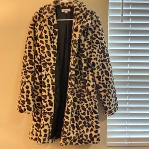 Faux Fur Coat 🌟